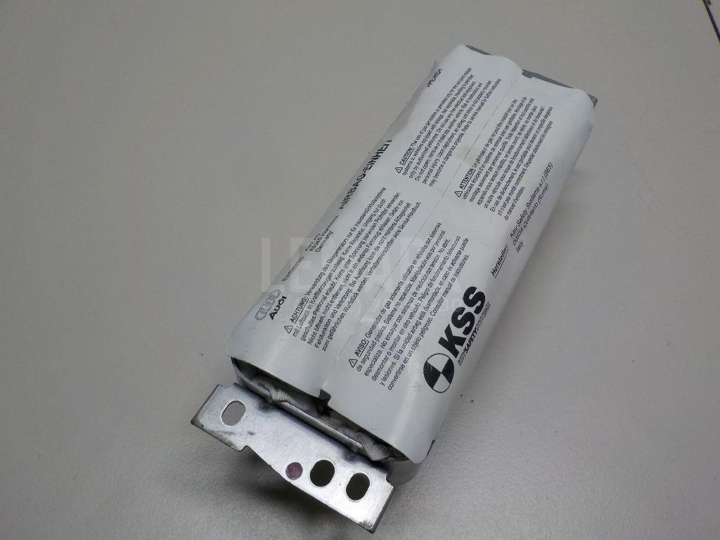 Подушка безопасности пассажирская (в торпедо)