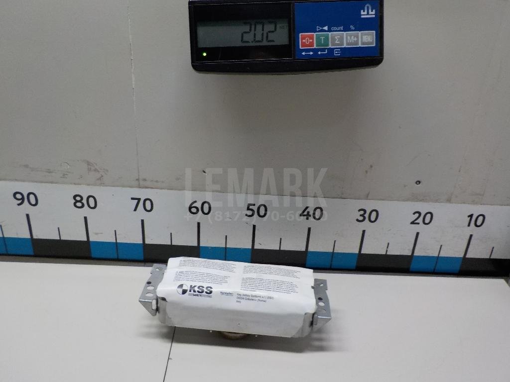 Подушка безопасности пассажирская (в торпедо)