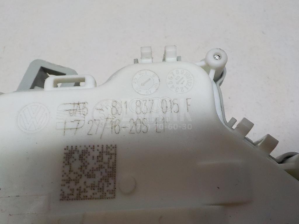 Замок двери передней левой