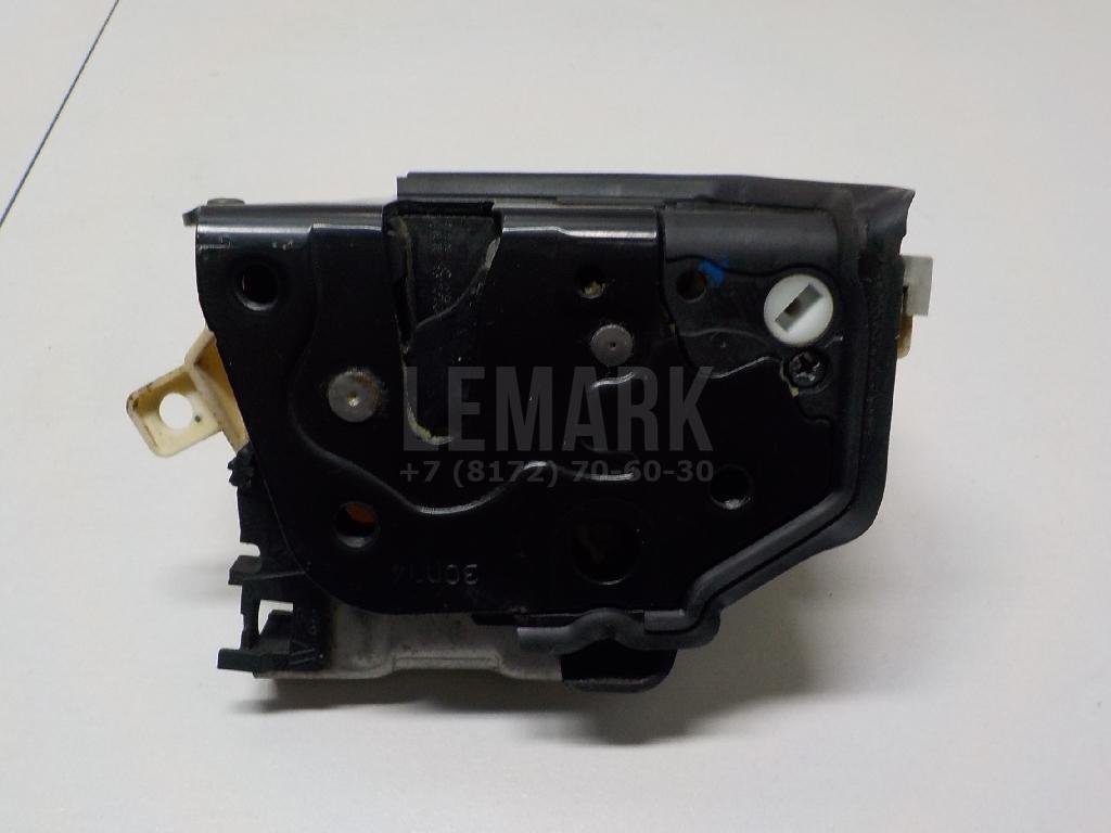 Замок двери передней правой