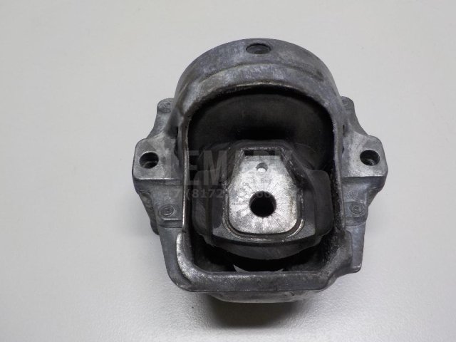 Опора двигателя левая