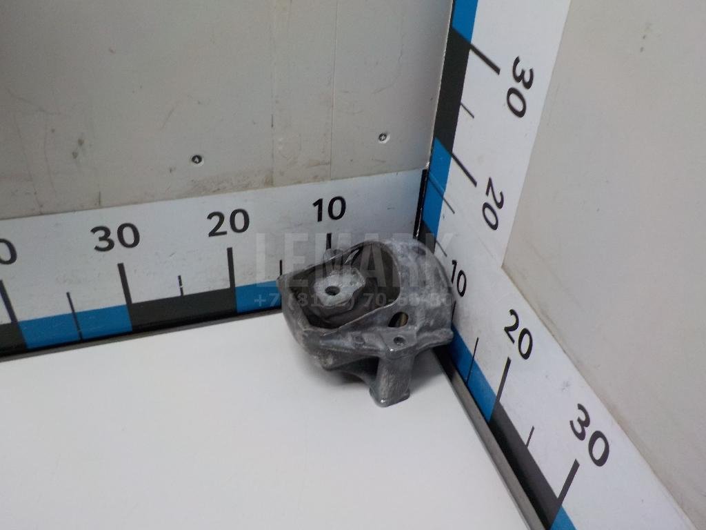 Опора двигателя левая