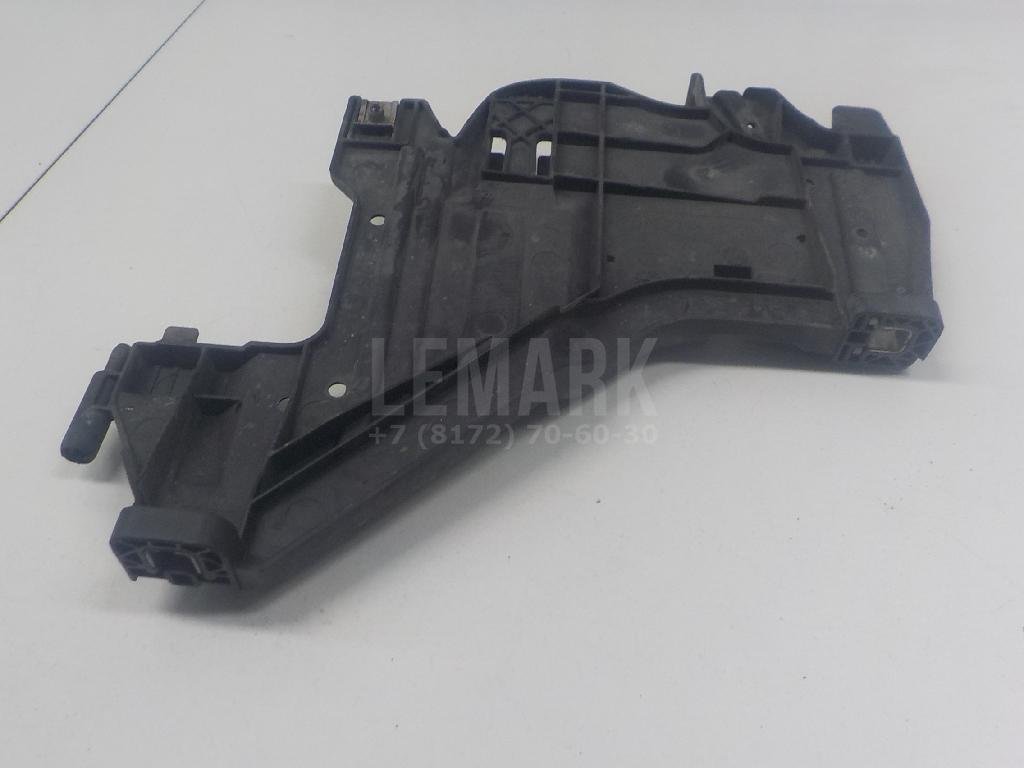 Кронштейн крепления фары