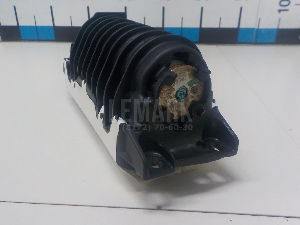 Подушка безопасности пассажирская (в торпедо)