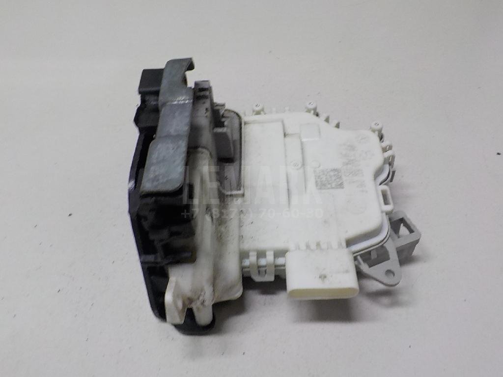 Замок двери передней правой