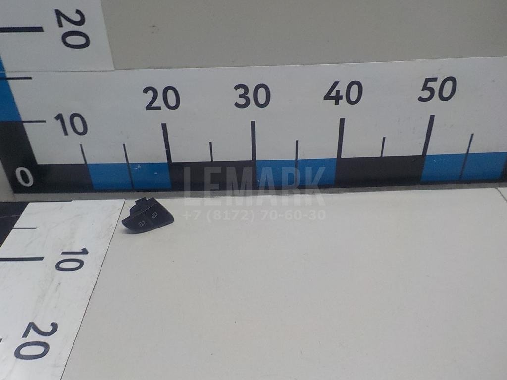 Кнопка центрального замка