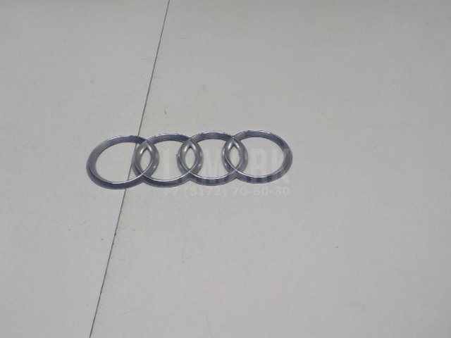 Эмблема на крышку багажника