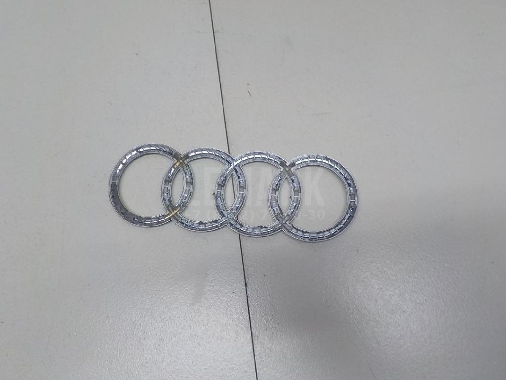 Эмблема на крышку багажника