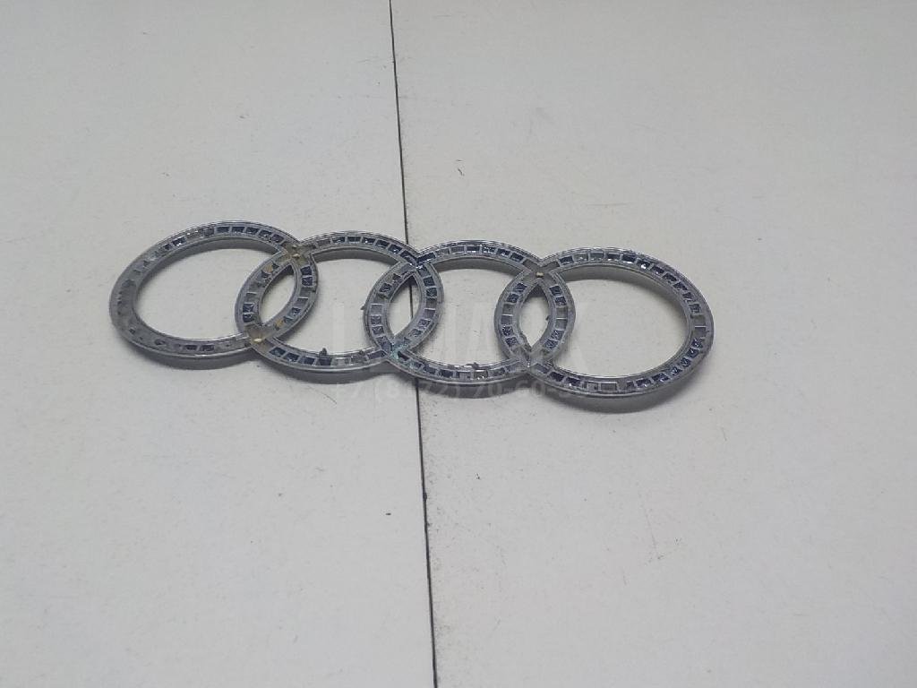 Эмблема на крышку багажника