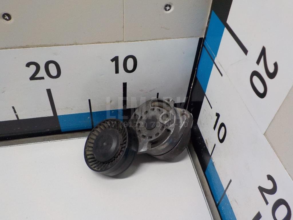 Натяжитель ремня