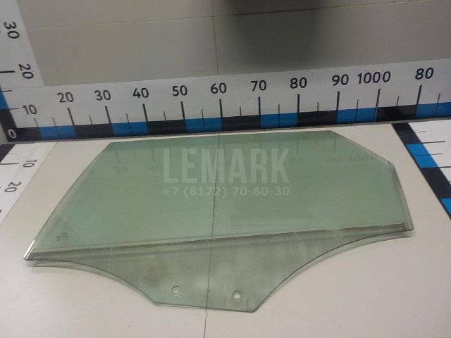 Стекло двери задней левой