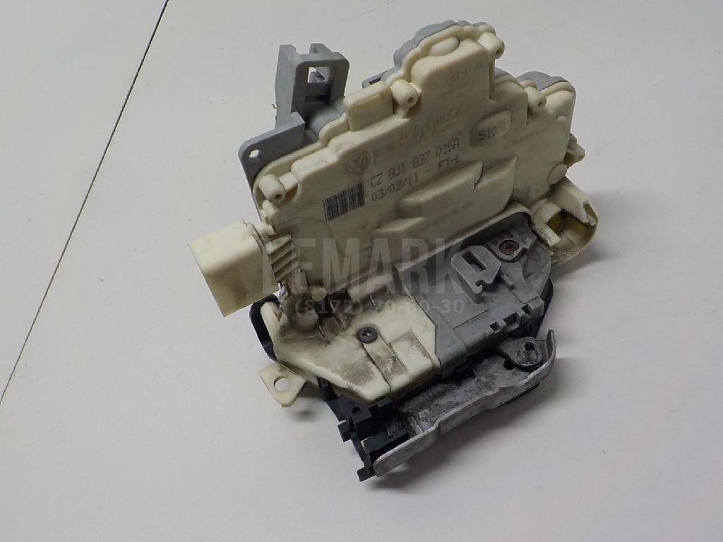 Замок двери передней левой