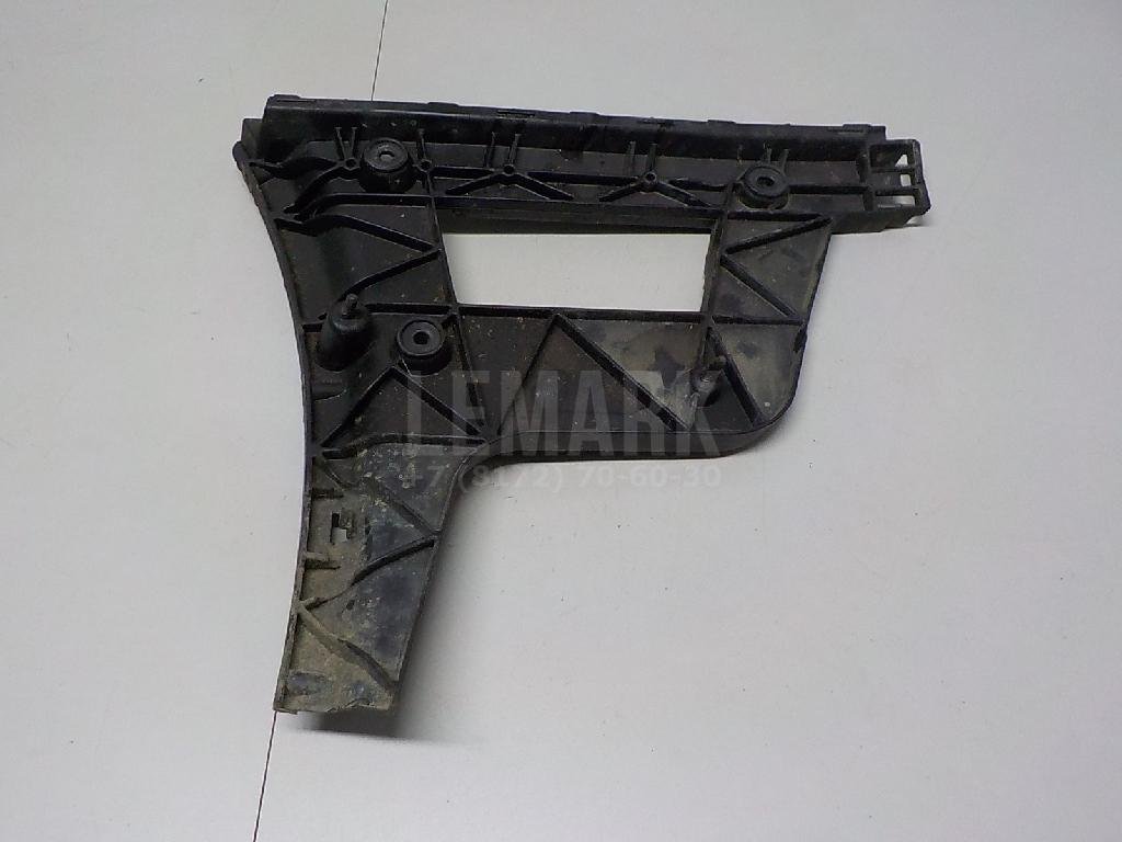 Кронштейн заднего бампера правый