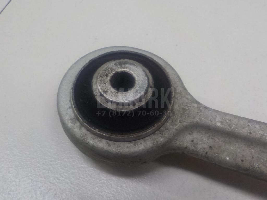 Рычаг передний верхний правый задний