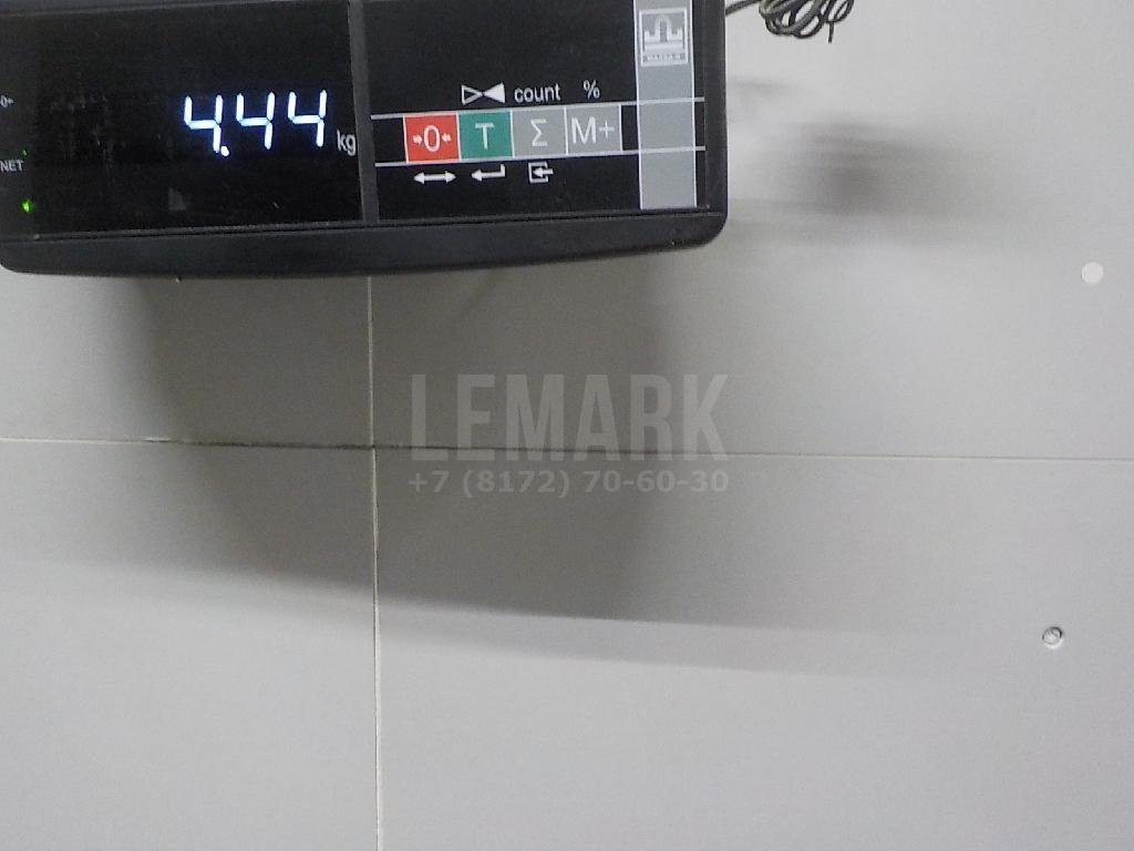 Кулак поворотный передний правый