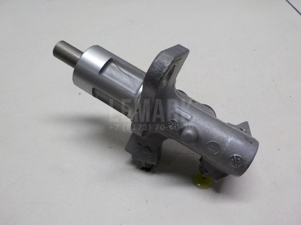 Цилиндр тормозной главный