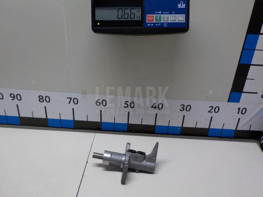 Цилиндр тормозной главный