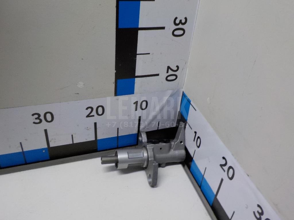 Цилиндр тормозной главный