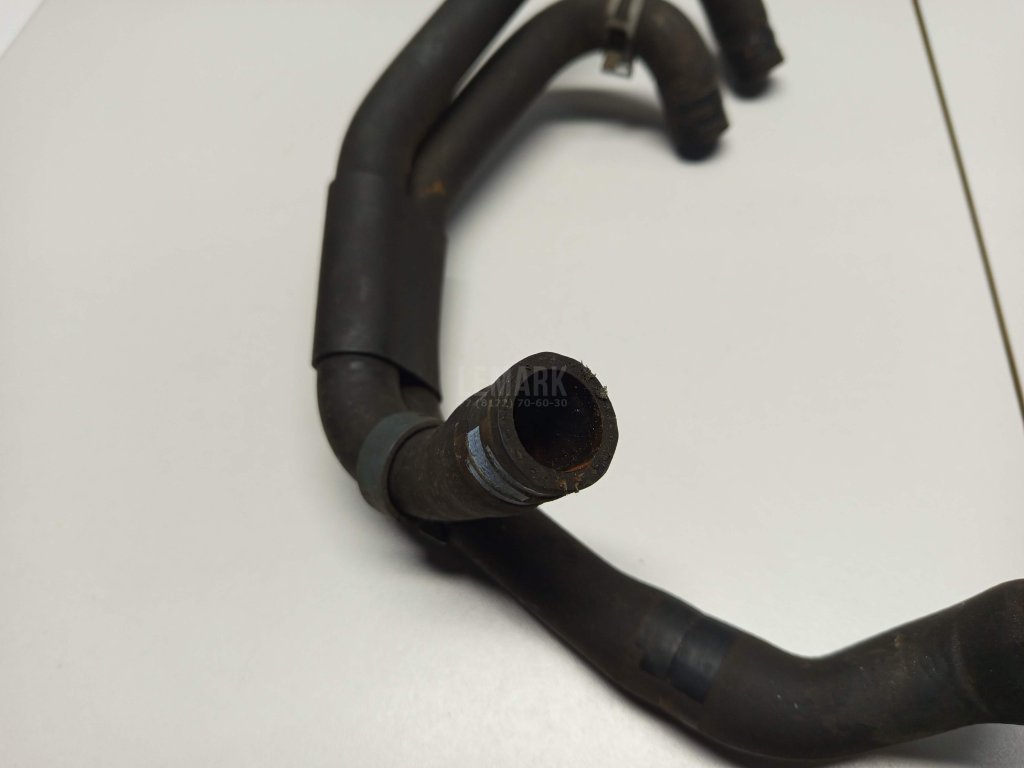 Патрубок отопителя