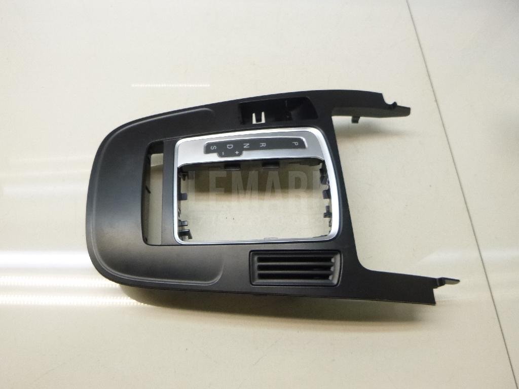 Накладка (кузов внутри)