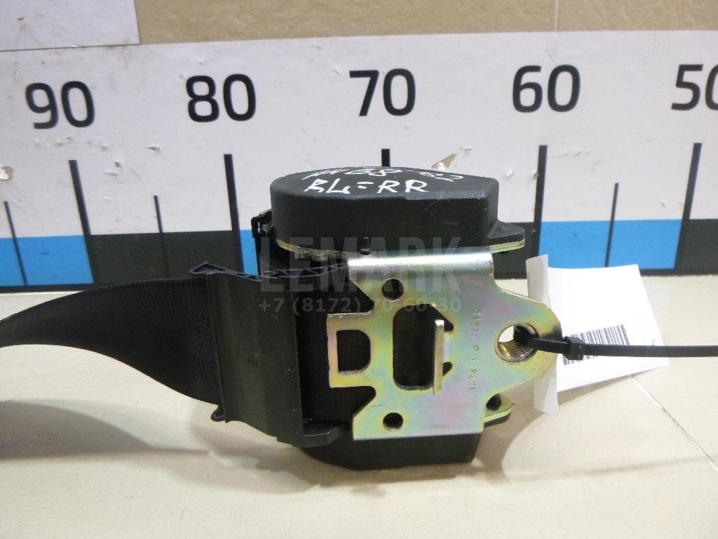 Ремень безопасности