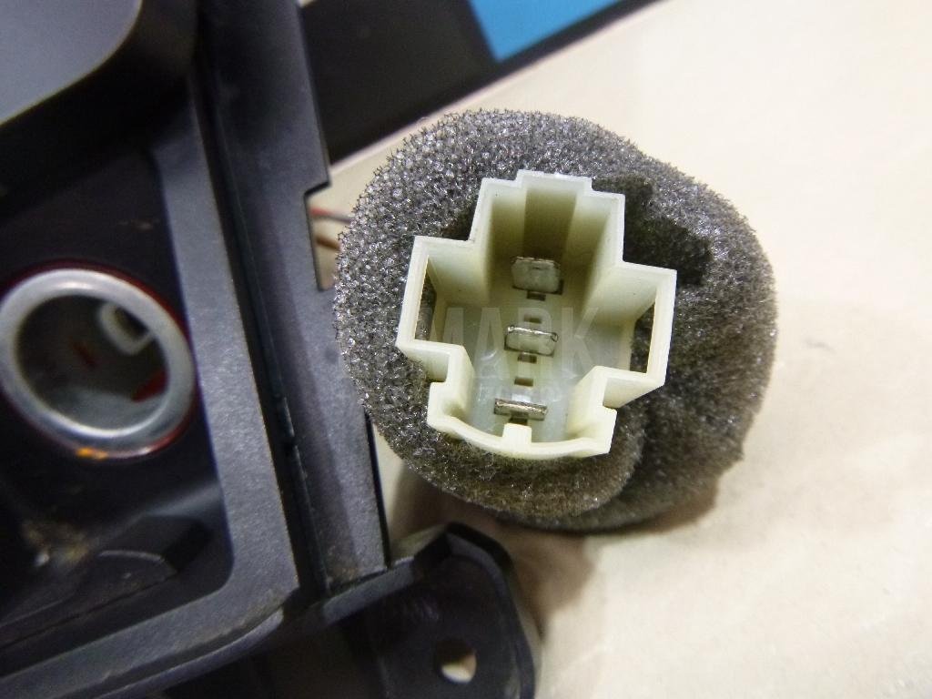 Пепельница передняя