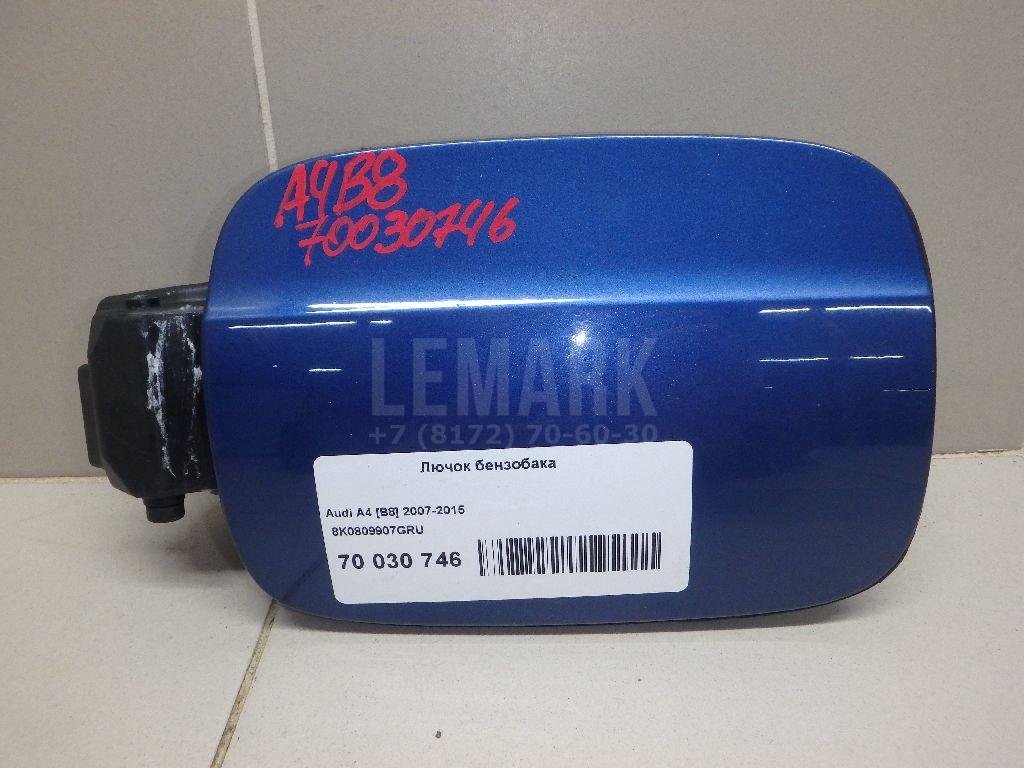 Лючок бензобака