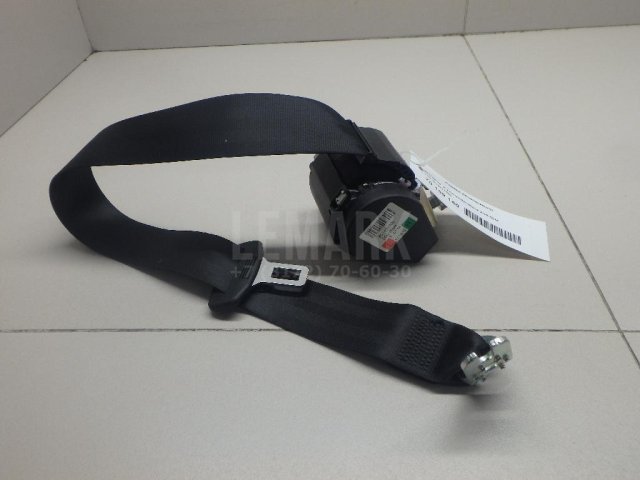 Ремень безопасности