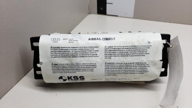 Подушка безопасности пассажирская (в торпедо)