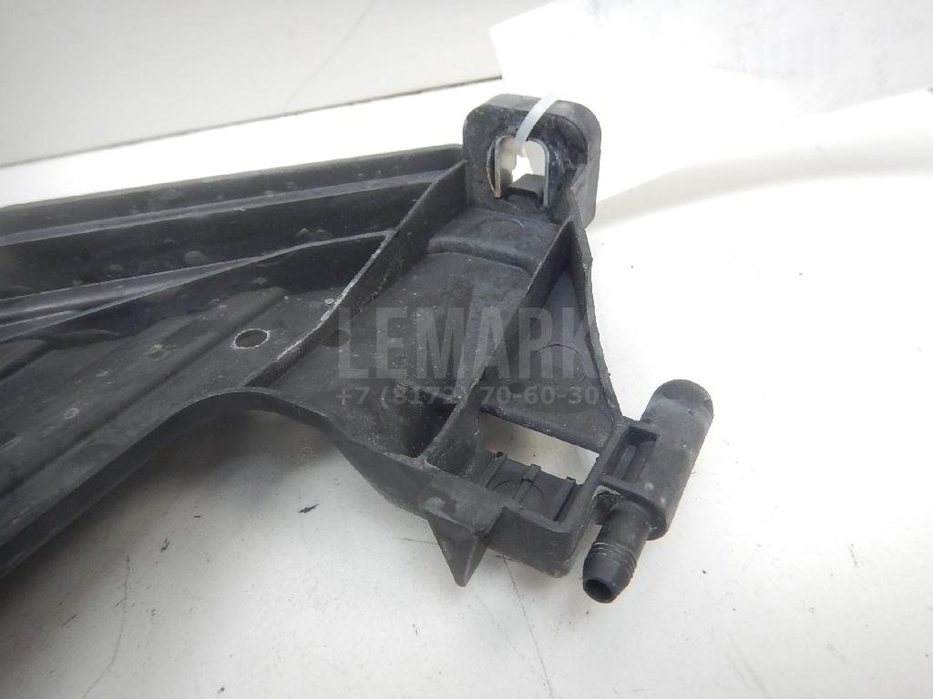 Кронштейн крепления фары