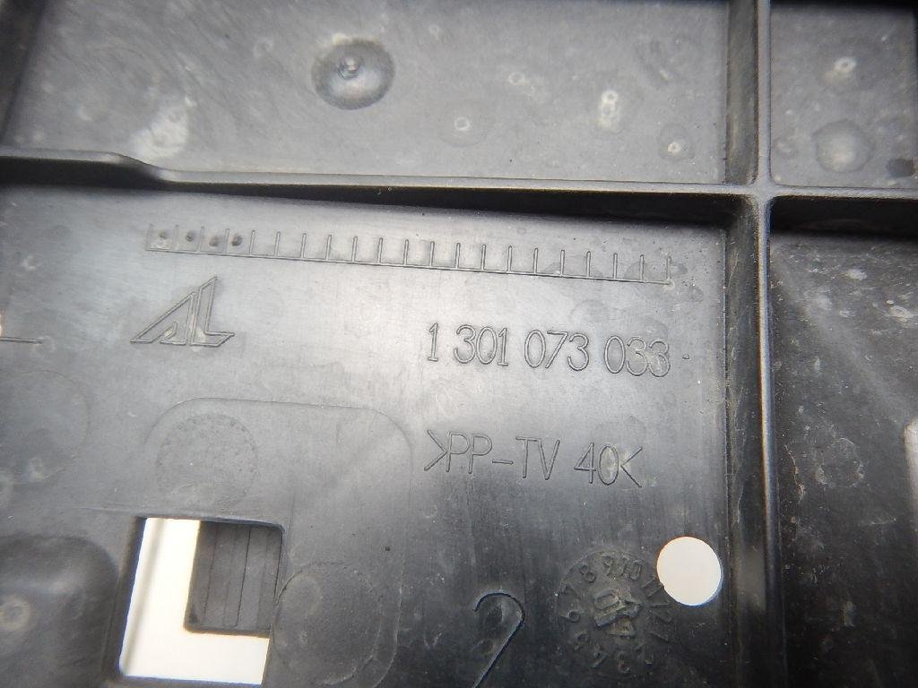 Кронштейн крепления фары