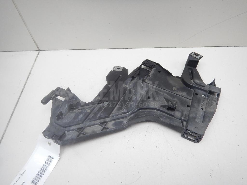 Кронштейн крепления фары