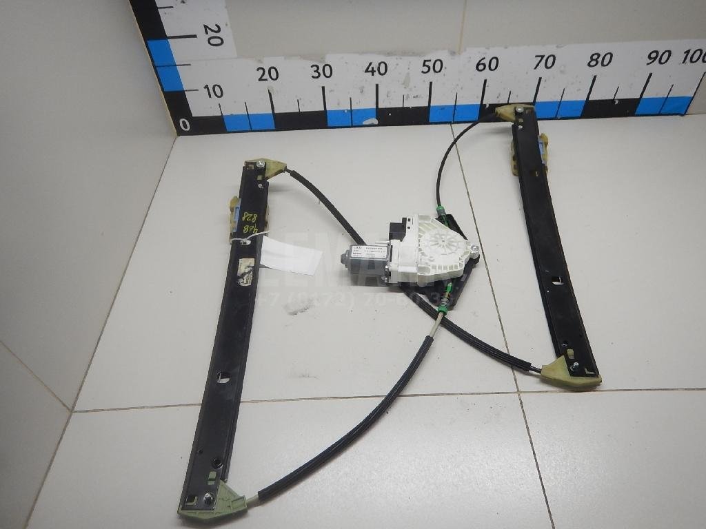 Стеклоподъемник электр. передний правый