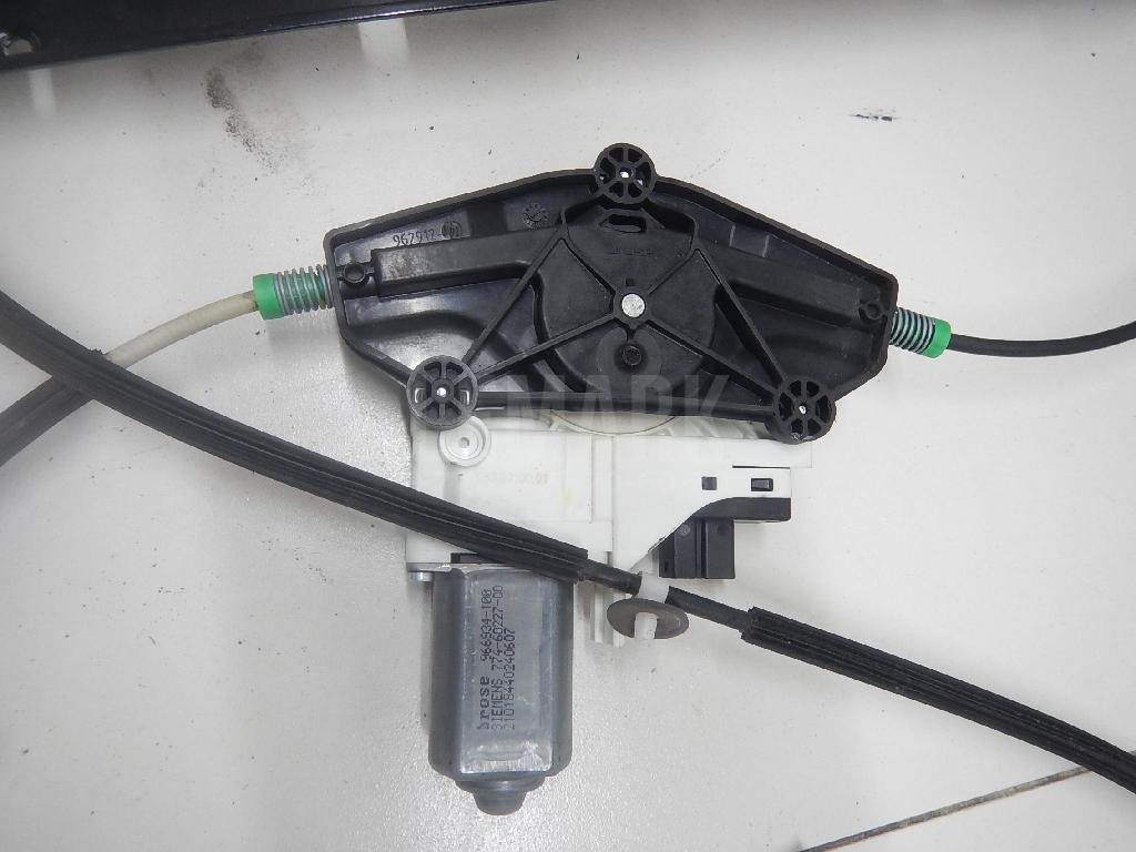 Стеклоподъемник электр. передний правый