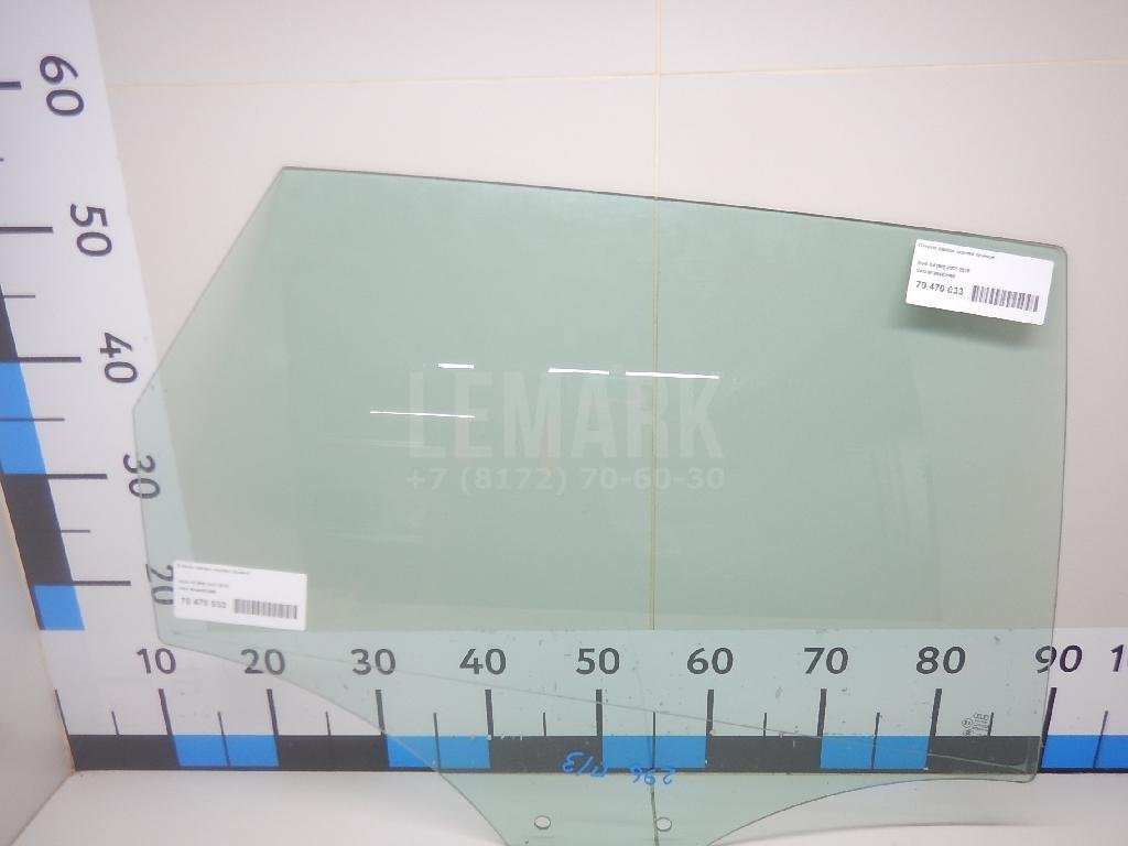 Стекло двери задней правой