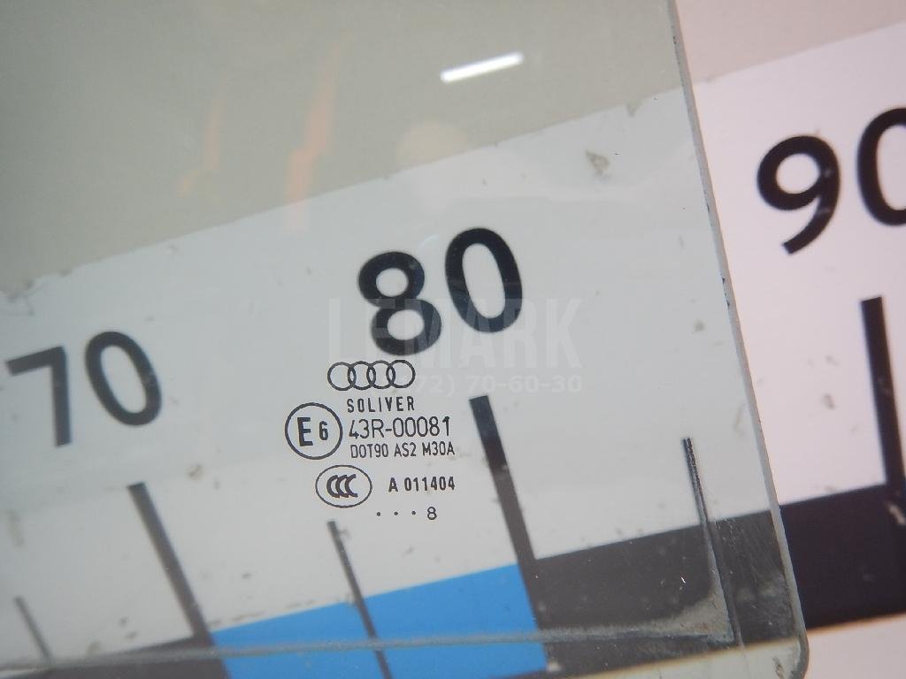 Стекло двери задней правой