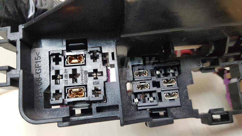 Корпус блока предохранителей