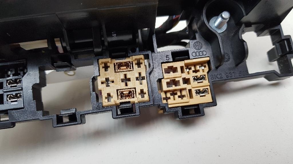 Корпус блока предохранителей