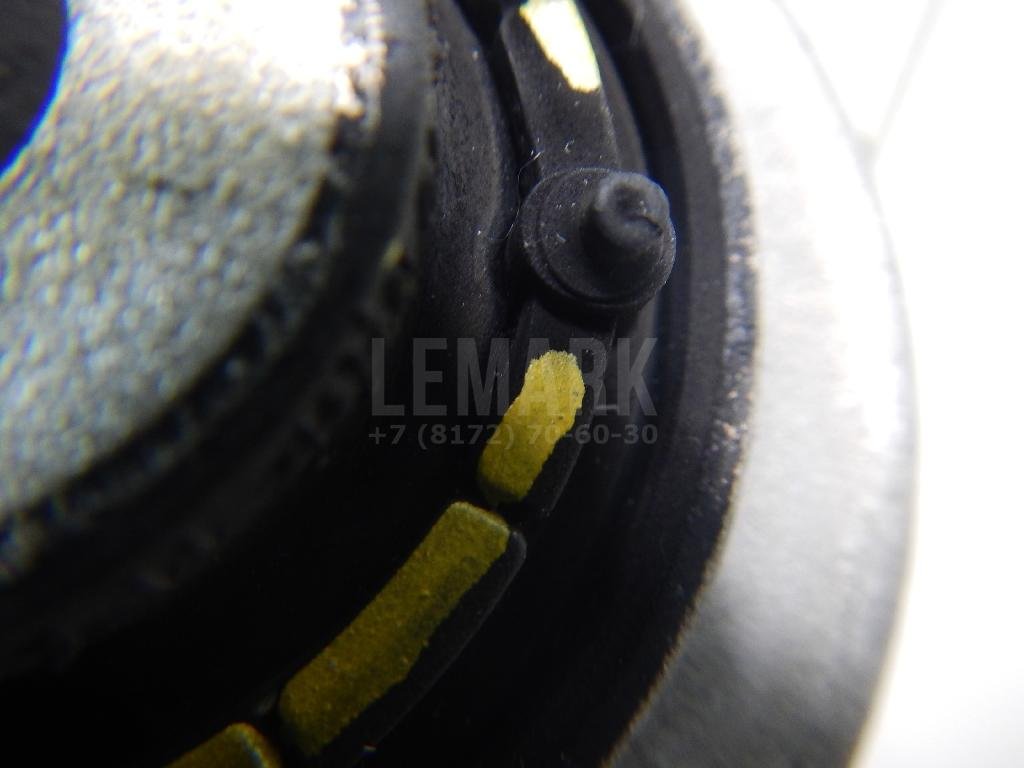 Рычаг передний нижний левый передний