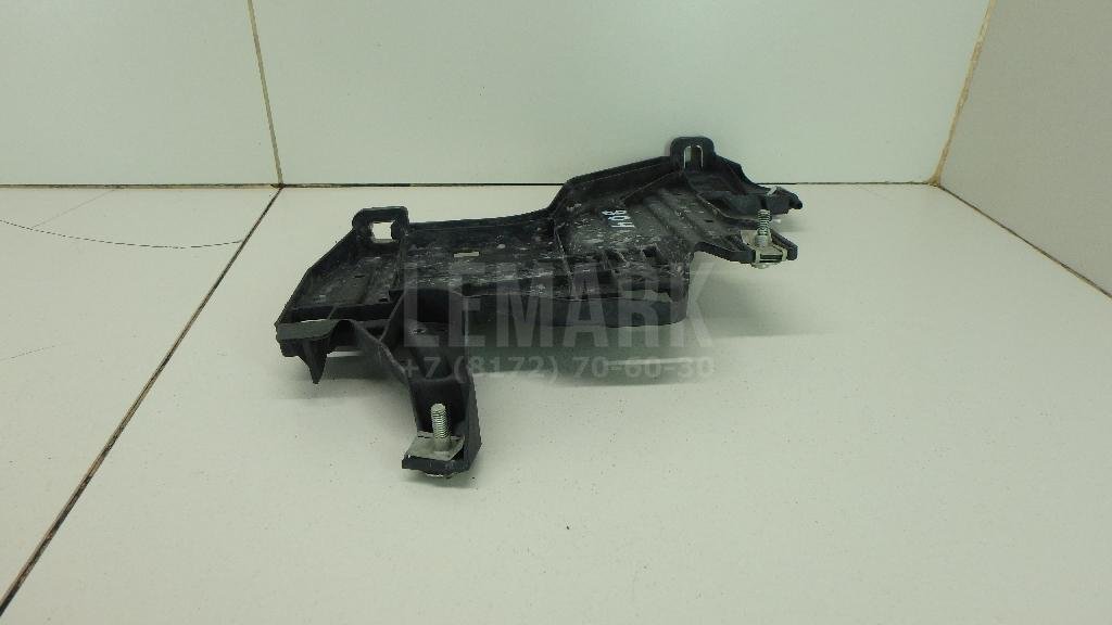 Кронштейн крепления фары