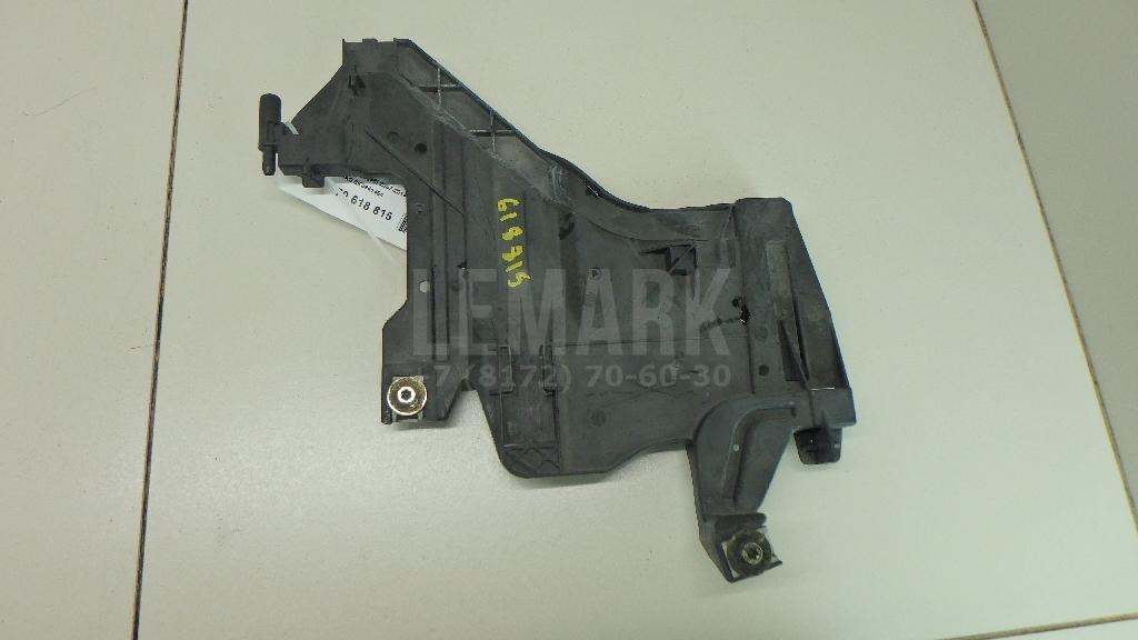 Кронштейн крепления фары