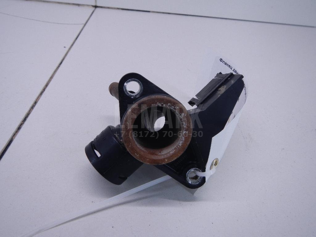 Фланец двигателя системы охлаждения