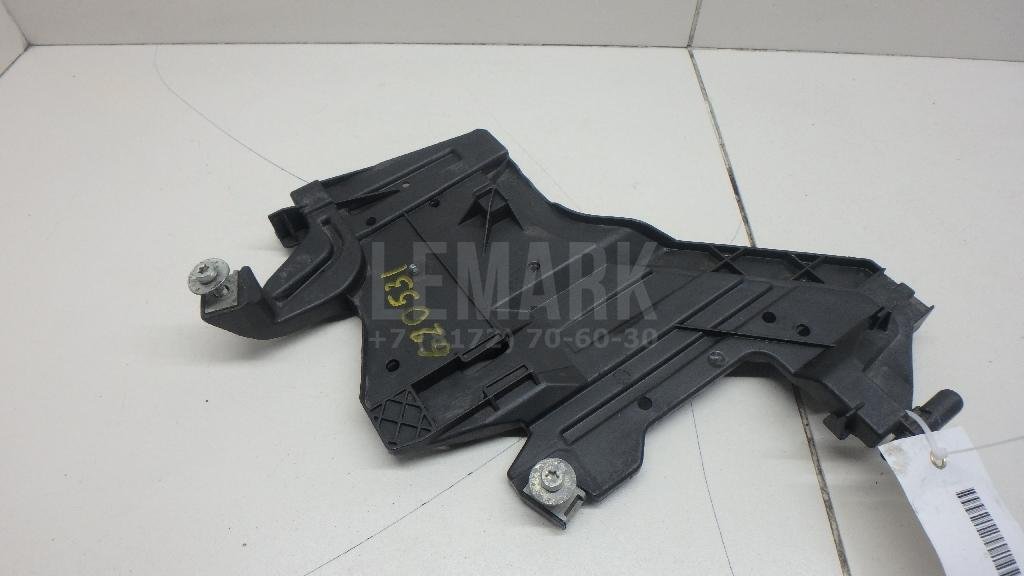 Кронштейн крепления фары