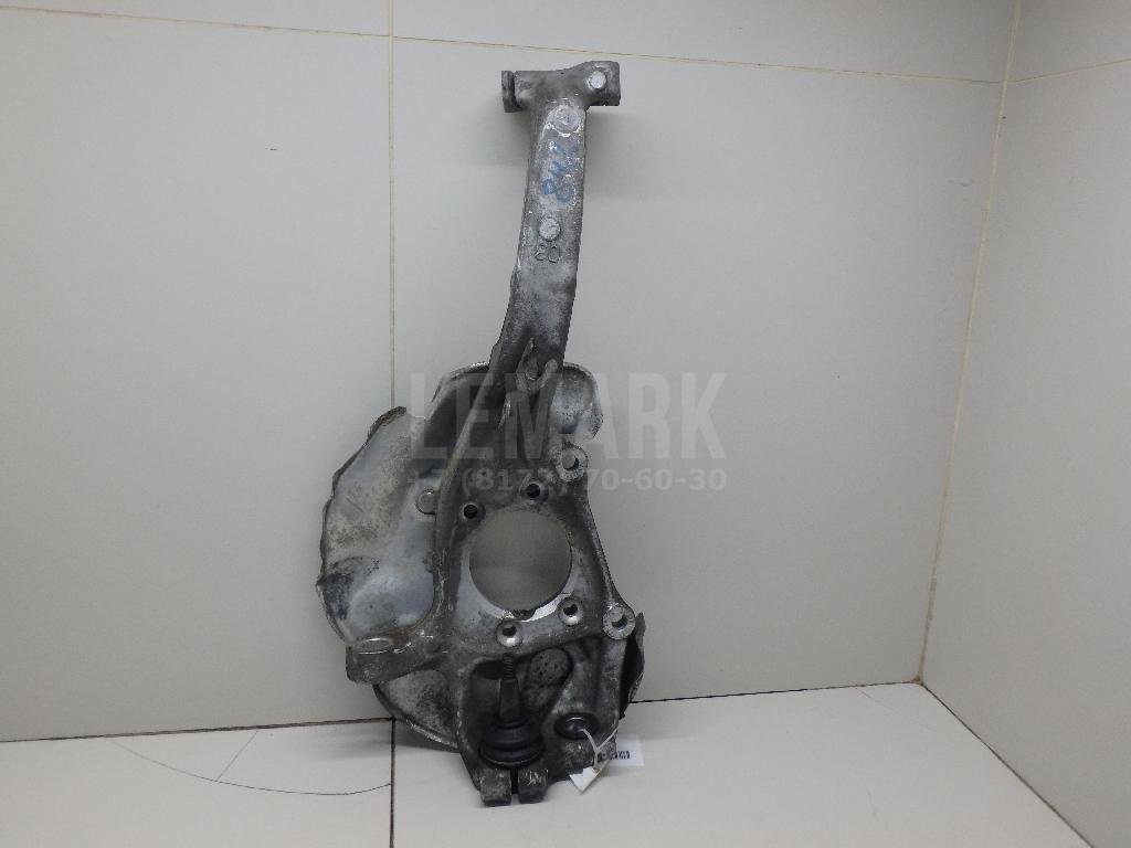 Кулак поворотный передний правый