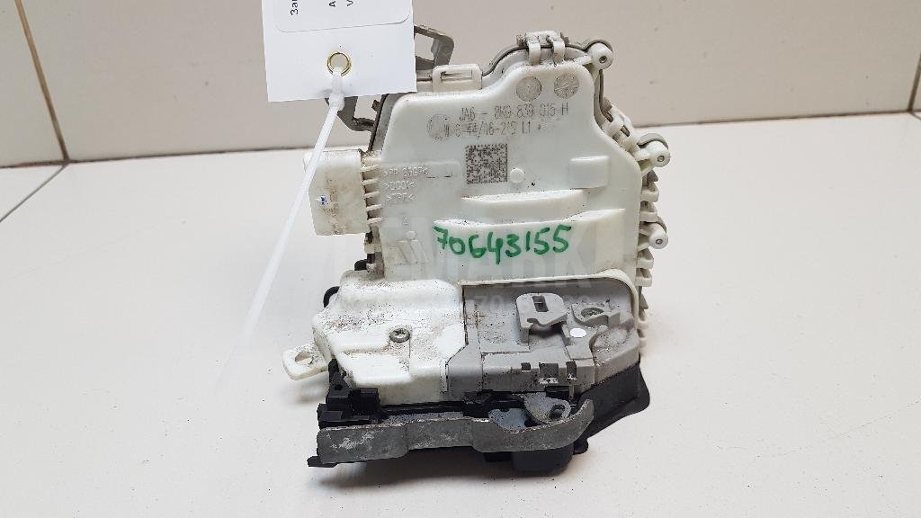 Замок двери задней левой