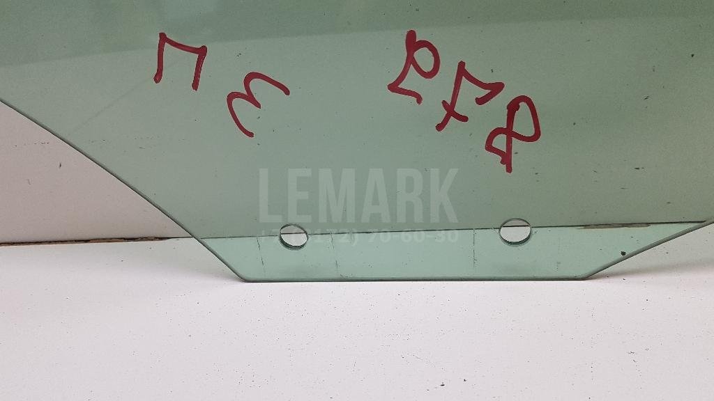 Стекло двери задней правой