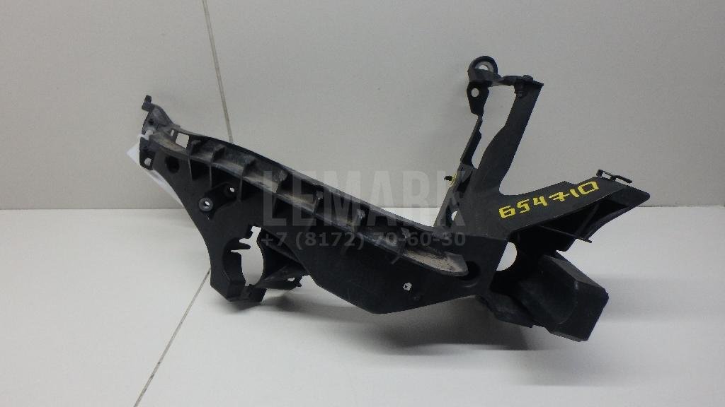 Кронштейн фар правый