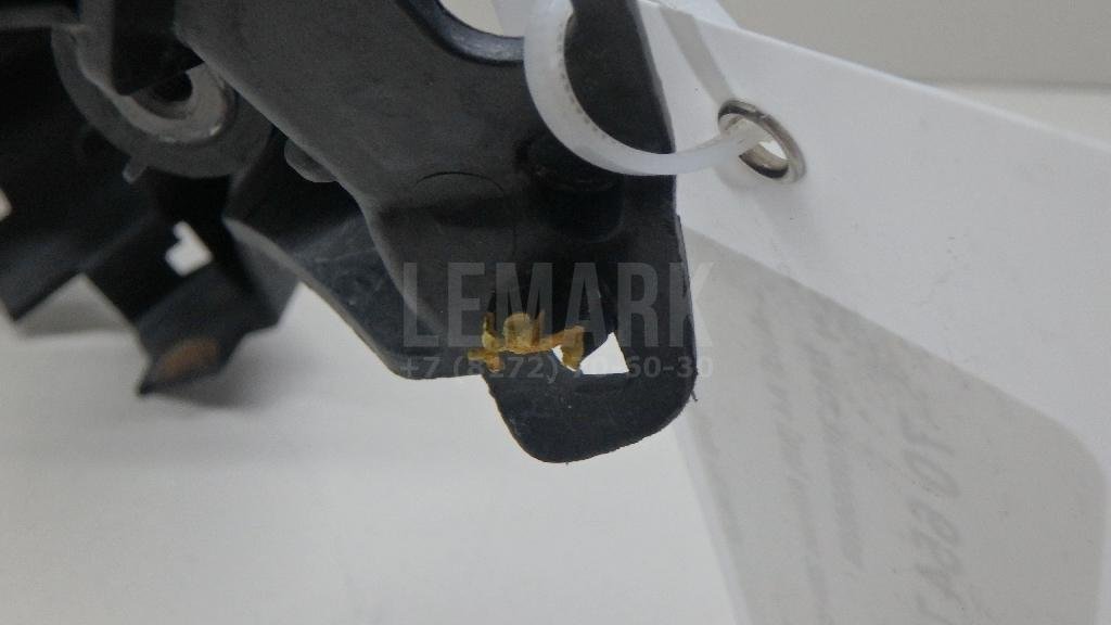 Кронштейн фар правый