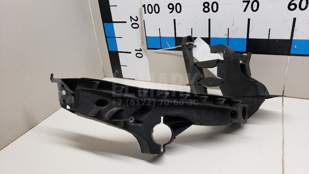 Кронштейн фар правый