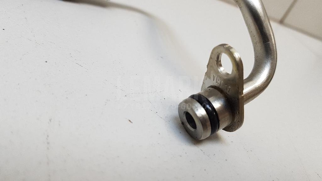 Трубка турбокомпрессора (турбины)